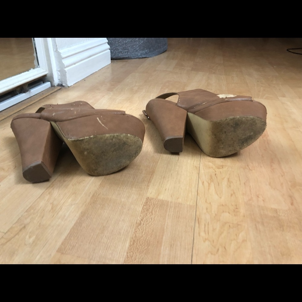 1970s Clogs for your Bell Bottom / Flared Jeans - Picture 5 of 8